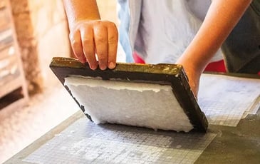 Démonstration sur la fabrication de papier
